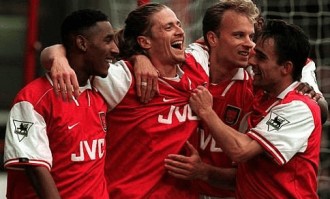 英超领头羊VS德甲劲旅：阿森纳与勒沃库森的欧冠对决，谁能晋级